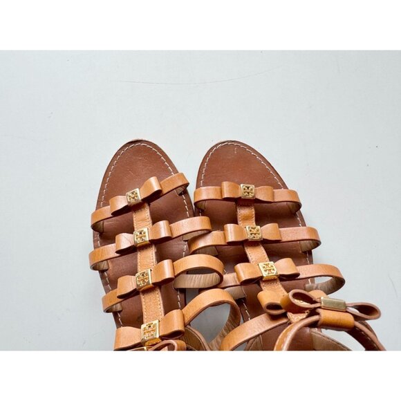 TORY BURCH Kira Brown Leather Bow Logo Medallion Gladiator Sandals, Size 8.5 - Picture 3 of 11